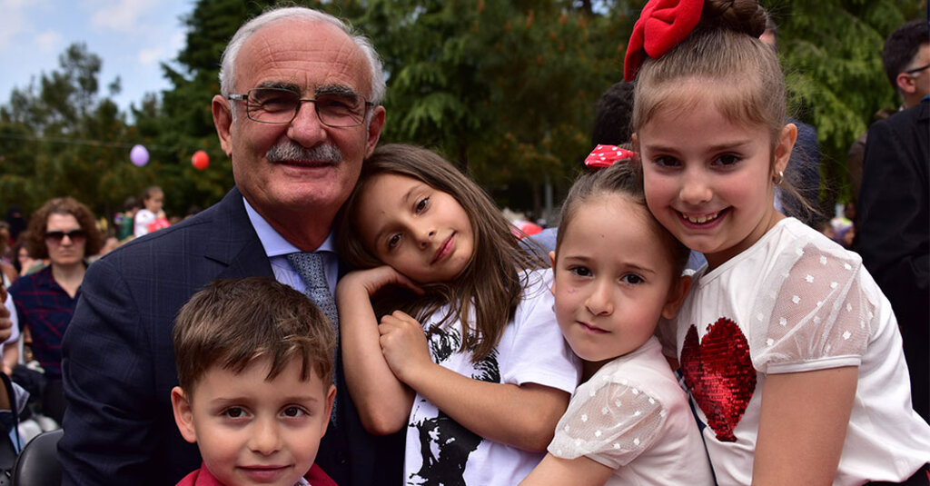 Yusuf Ziya Yılmaz’dan 23 Nisan’ın 100. Yılına Anlamlı Mesaj: Gazi Meclisimiz 100 Yaşında!
