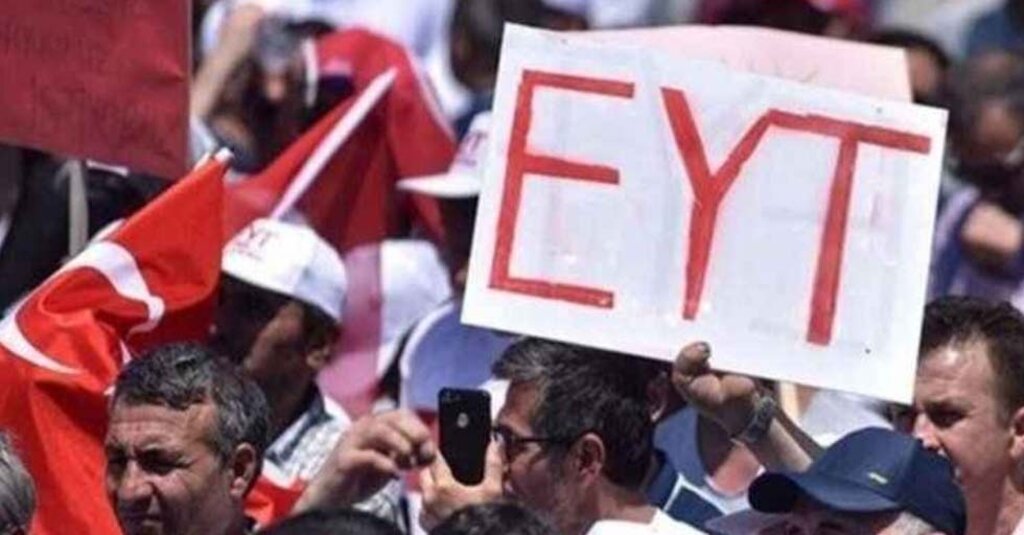 MHP’li Akçay’dan EYT Açıklaması:En Geç Yeni Yılın İlk Haftasında Meclis’ten Geçer