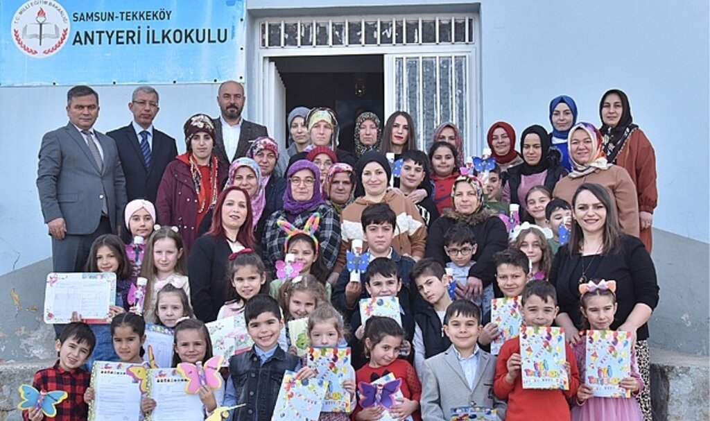 Tekkeköy’de Karne Sevinci: Başkan Hasan Togar Öğrencilerle Buluştu