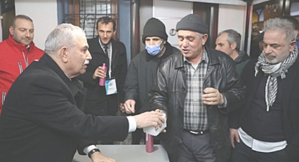 Kandil Simitleri Başkan Demirtaş'tan