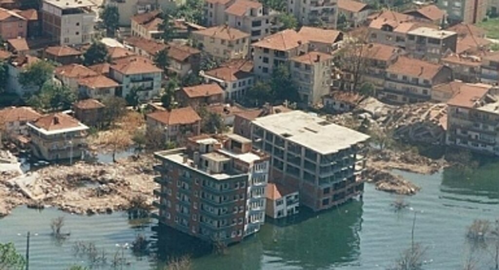 17 Ağustos 1999 depremi şiddeti, can kaybı, saati: 17 Ağustos depremi ölü ve yaralı sayısı