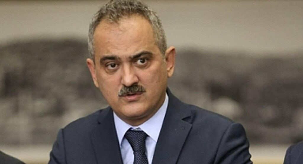 Deprem bölgesinde okul ne zaman açılacak? SON DAKİKA! Mahmut Özer açıklaması ne? 10 ilde okullar ne zaman açılacak?