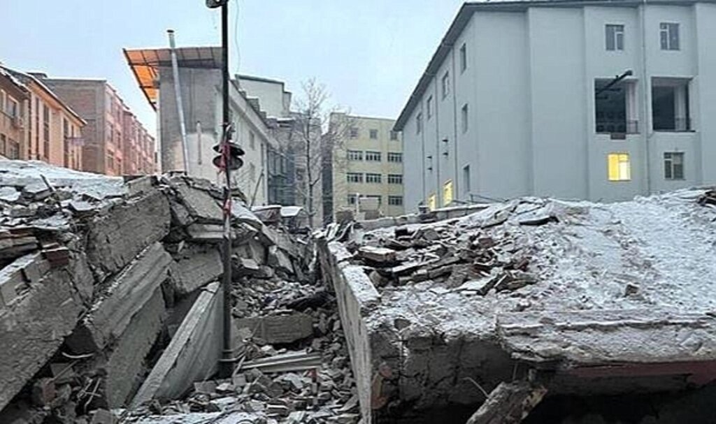 Deprem Bölgesinde Okullar Ne Zaman Açılacak? Bakan Özer Yanıtladı