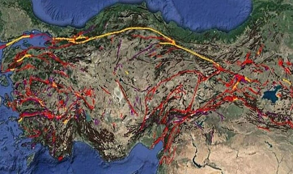 Diri Fay Hattı Nedir? Türkiye Fay Haritası Maraş Depremleri Sonrası Gündemde