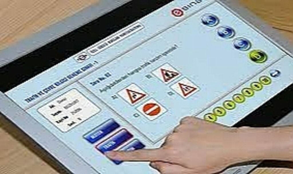 Ehliyet sınavı ne zaman, ertelendi mi? Motorlu taşıt e-sınavları hangi tarihte yapılacak?