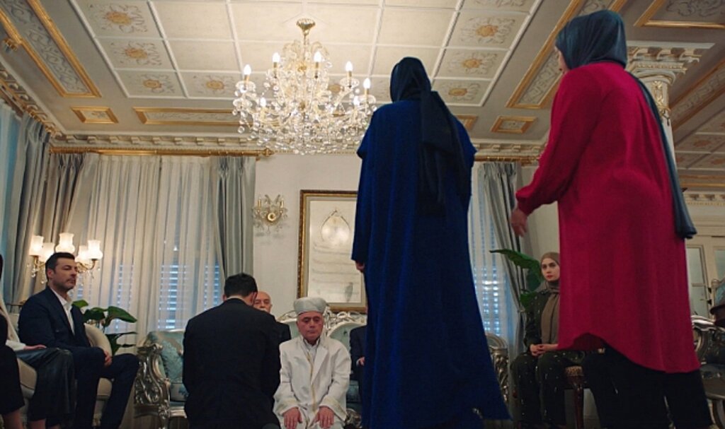 Kızılcık Şerbeti son bölümünde Nursema sahnesi sosyal medyada konuşuluyor