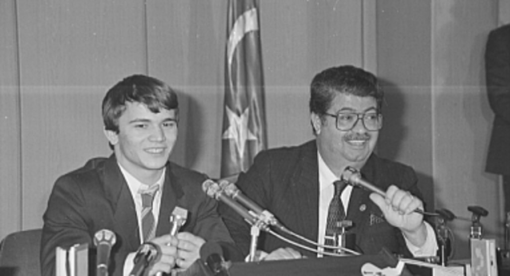 Naim Süleymanoğlu Türkiye'ye nasıl kaçırıldı? Naim Süleymanoğlu Bulgaristan'dan nasıl kaçtı?