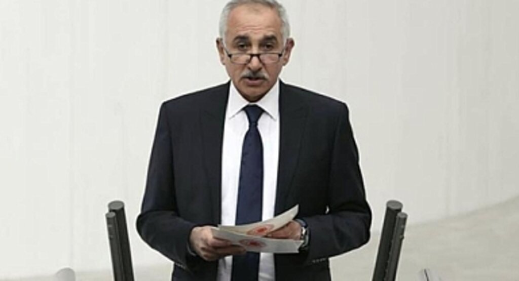 Adıyaman Milletvekili Yakup Taş Enkaz Altında Hayatını Kaybetti