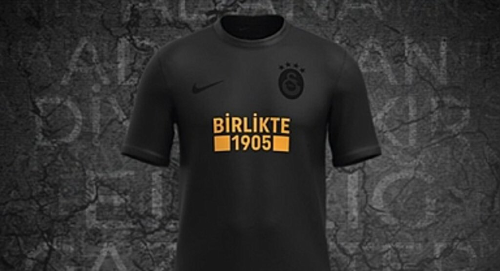 Galatasaray'ın depremzedeler için giyeceği forma herkesten tam puan aldı