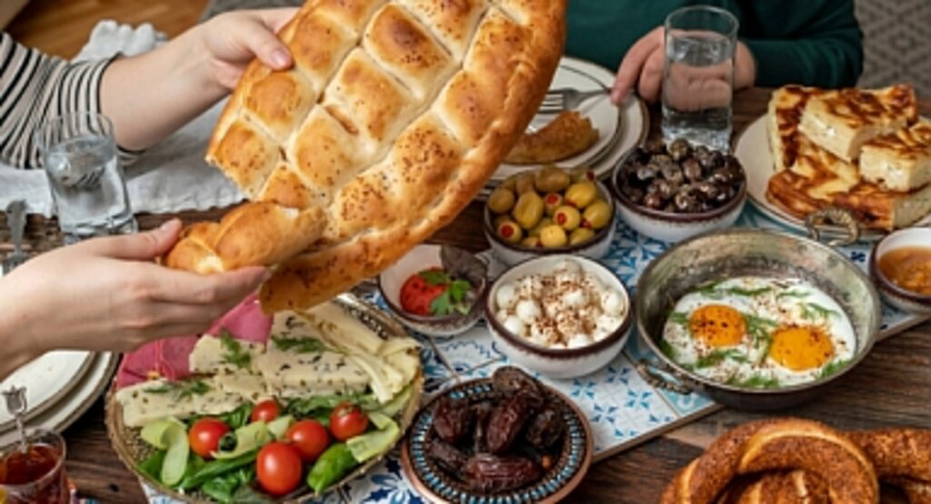 Ramazan Ayında Açlığa Son! Gün Boyu Enerjik ve Tok Kalmanın Yolu Bu Besinlerden Geçiyor