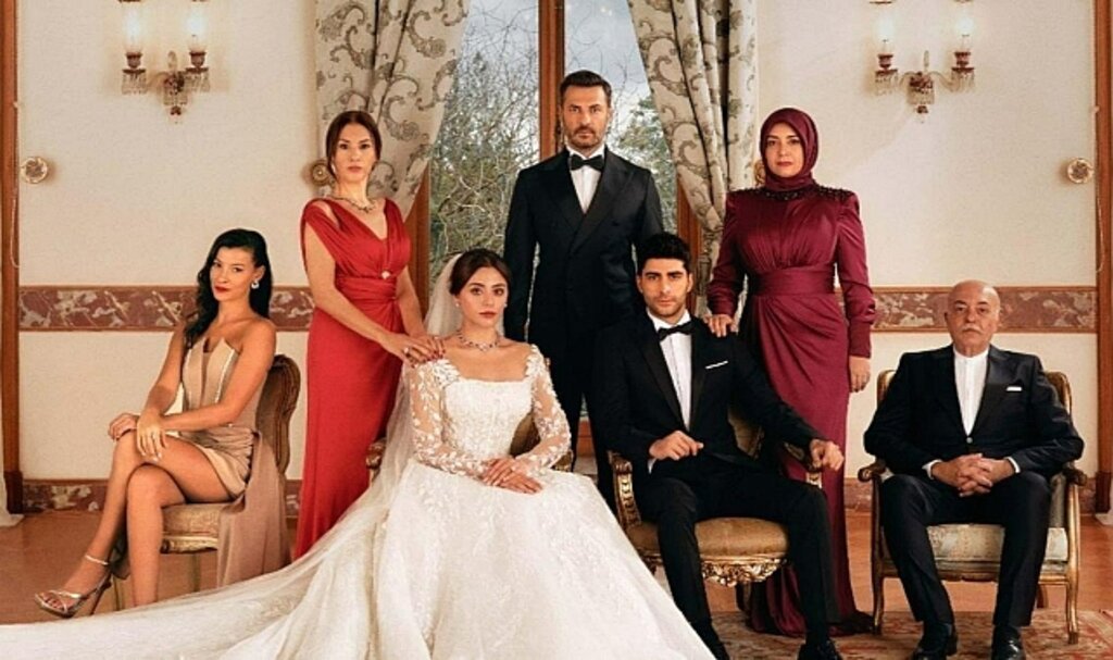 Kızılcık Şerbeti canlı izle! Show TV Kızılcık Şerbeti 22. bölüm canlı izle! Kızılcık Şerbeti son bölümde neler oldu? Show TV 7 Nisan canlı izle!