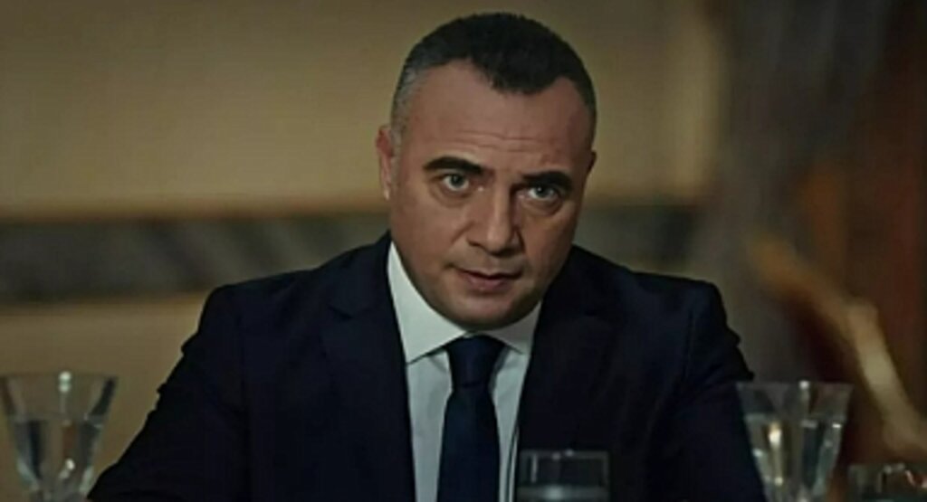 Kurtlar Vadisi'nin efsane karakteri Süleyman Çakır'ın ölüm yıl dönümü, sosyal medyada yoğun ilgi görüyor