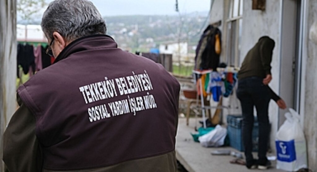 Ramazan Ayında Tekkeköy Belediyesi'nden Yardım Eli: Gıda Paketleri İhtiyaç Sahiplerine Ulaşıyor