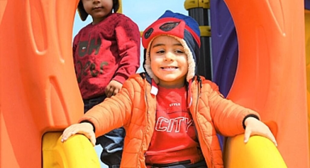 Samsun'da Çocuklar İçin Yepyeni Eğlence Alanları: Büyükşehir Belediyesi Yeni Parklar ve Oyun Grupları ile Mutluluğu Çoğaltıyor!