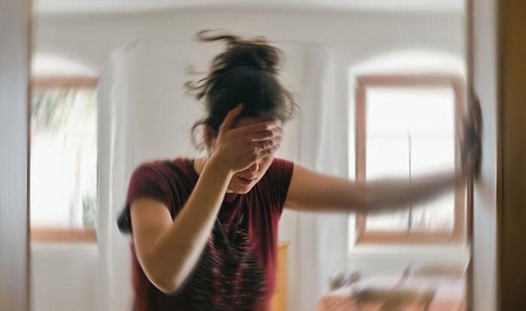 Aniden Başlayan Denge Kaybı: Baş Dönmesine Ne İyi Gelir ve Doğal Çözümleri Nelerdir?