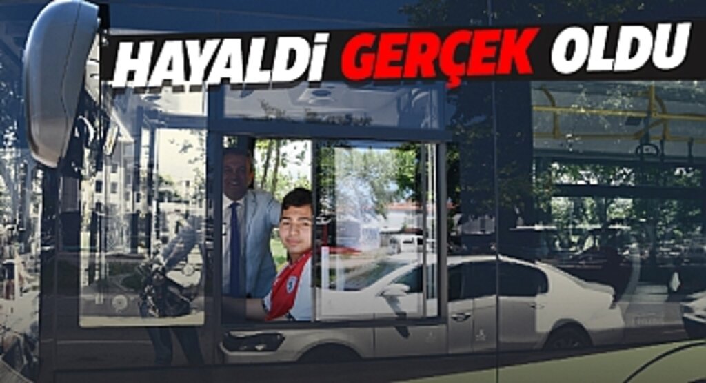 Hayali Gerçek Oldu! Samsunlu Necip’in Elektrikli Otobüs Sevgisi Büyükşehir Belediyesi Sayesinde Taçlandı