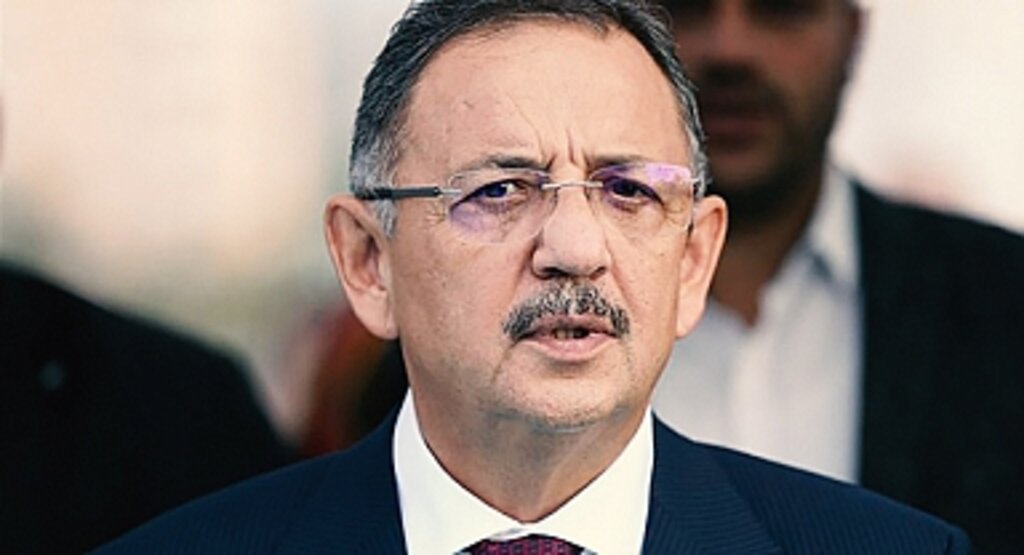 Mehmet Özhaseki Kimdir? Çevre ve Şehircilik Bakanı'nın Hayatı ve Siyasi Kariyeri