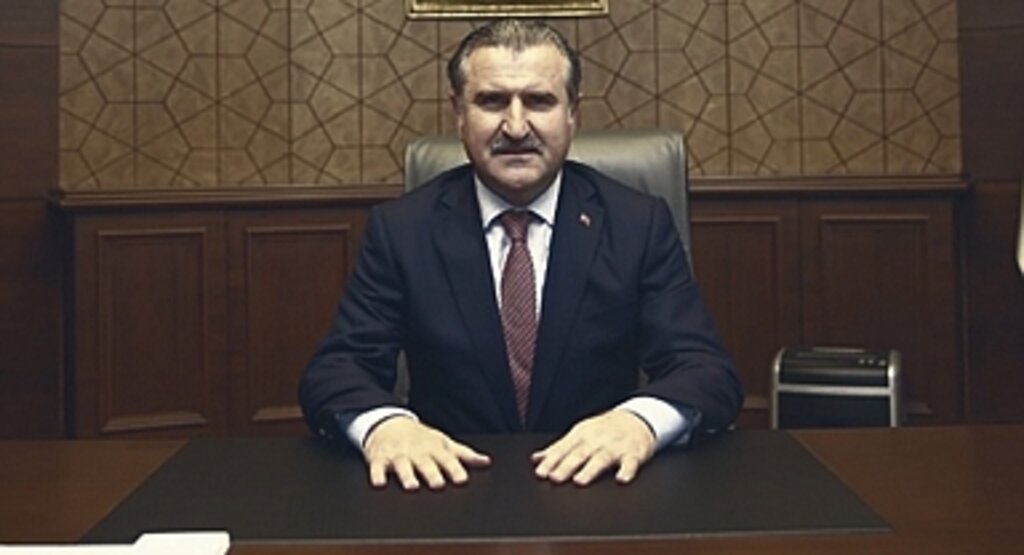 Osman Aşkın Bak kimdir? Gençlik ve Spor Bakanı Osman Aşkın Bak nereli, kaç yaşında?
