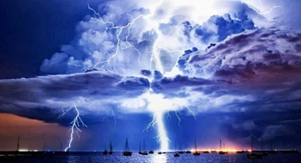 Şimşek Nasıl Oluşur?