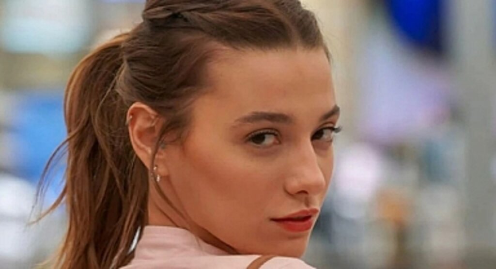 Dönence Dizisi Gece kimdir? Dönence Dizisi Gece gerçek adı ne? Dönence Dizisi Gece karakterini kim canlandırıyor?