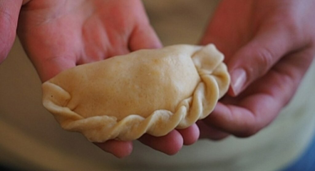 Masterchef 26 Haziran’da Ana Kadro İlk Turunda Şeflerden Empanada İsteği! İşte Empanada Tarifi ve Malzemeleri