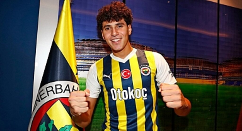 Fenerbahçe, Mısırlı genç stoper Omar Fayed'in transferini resmen duyurdu.