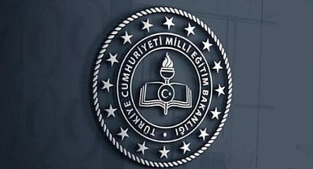 MEB'den Devrim Niteliğinde Eğitim Değişikliği Geliyor: Hafta Sonu Tatili 3 Gün Olacak mı?