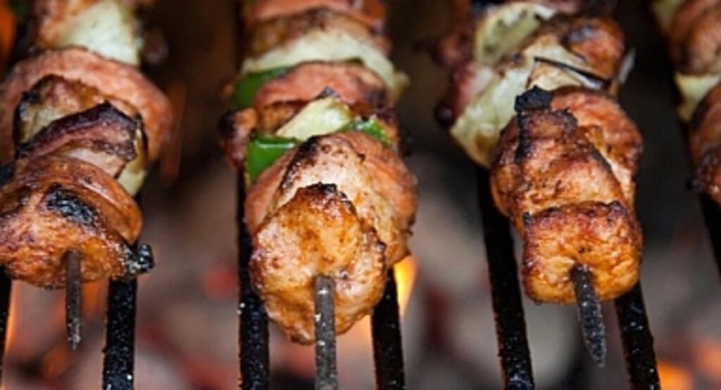 MasterChef Türkiye'de Yarışmacılar, Göz Kamaştıran Köz Biberli Soslu Tavuk Yarışına Katıldı!