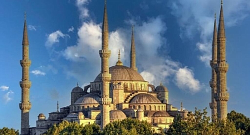 Mevlid Kandili 2023 Ne Zaman? Diyanet Kandil Günlerini Duyurdu