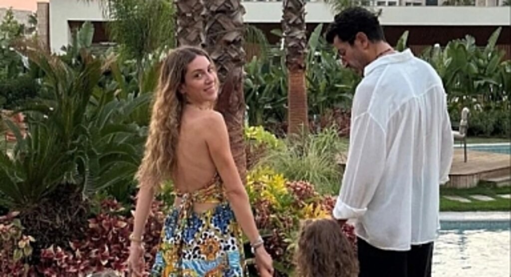 Kenan İmirzalıoğlu ve Sinem Kobal: İhanet Dedikoduları Boşanma Spekülasyonlarına Yol Açıyor