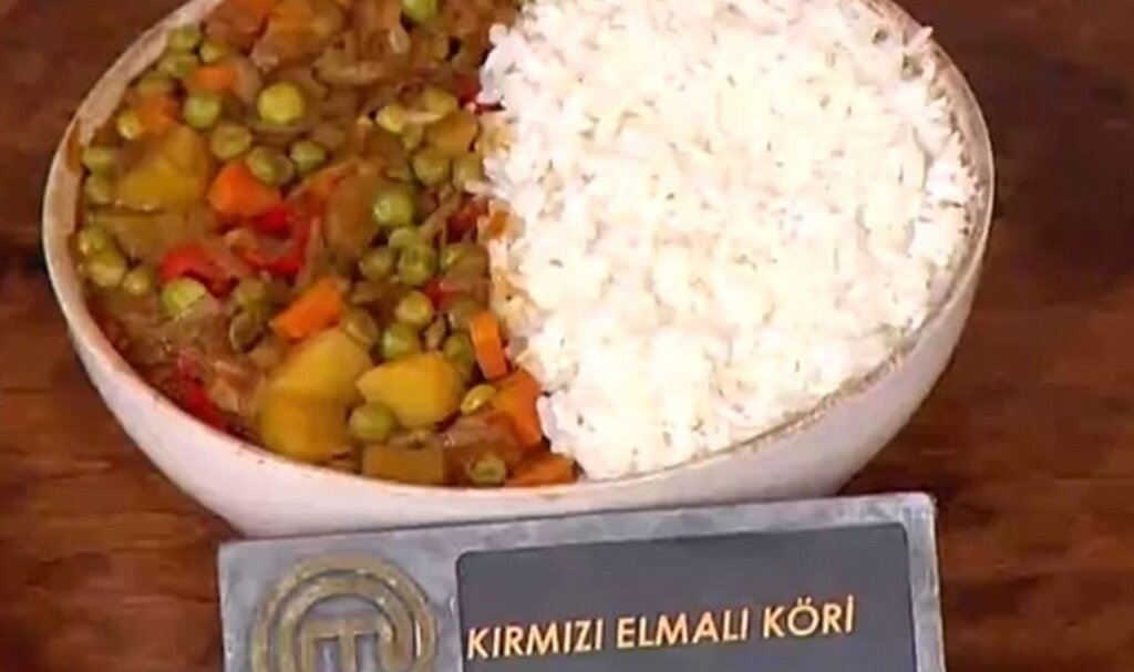 MasterChef Türkiye'nin Şahane Tarifi: Kırmızı Elmalı Köri