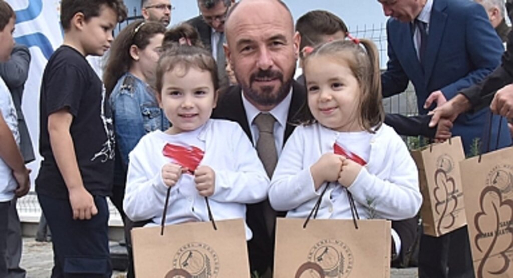 Tekkeköy'de Başkan Togar, Milli Ağaçlandırma Günü'nde Yeşile Nefes Verdi