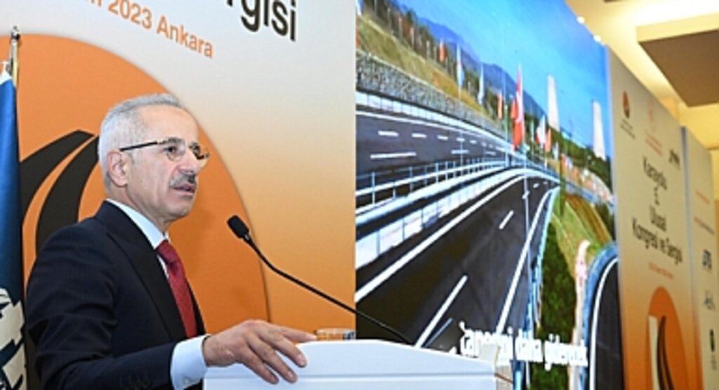 Ulaştırma ve Altyapı Bakanı Uraloğlu: Türkiye Karayolu Ağında Dev Adımlarla İlerliyor