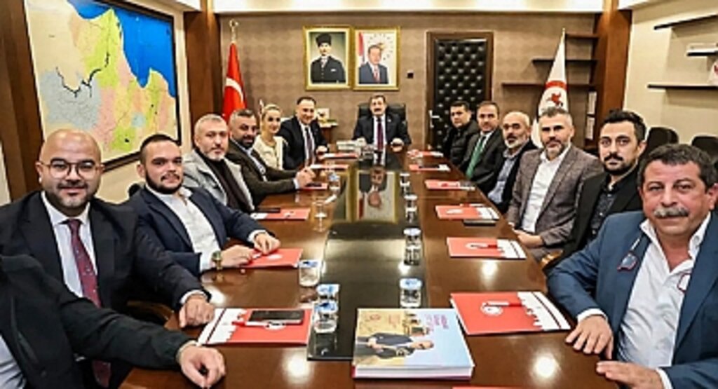 ASRİAD, Samsun Valisi Orhan Tavlı'yı Ziyaret Etti: Ekonomi ve Yatırım Konularında İş Birliği Görüşüldü