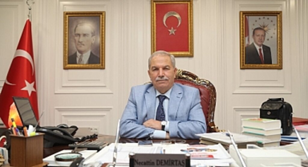 Necattin Demirtaş'tan Anlamlı Miraç Kandili Mesajı: Dualarımız Deprem Mağdurları İçin