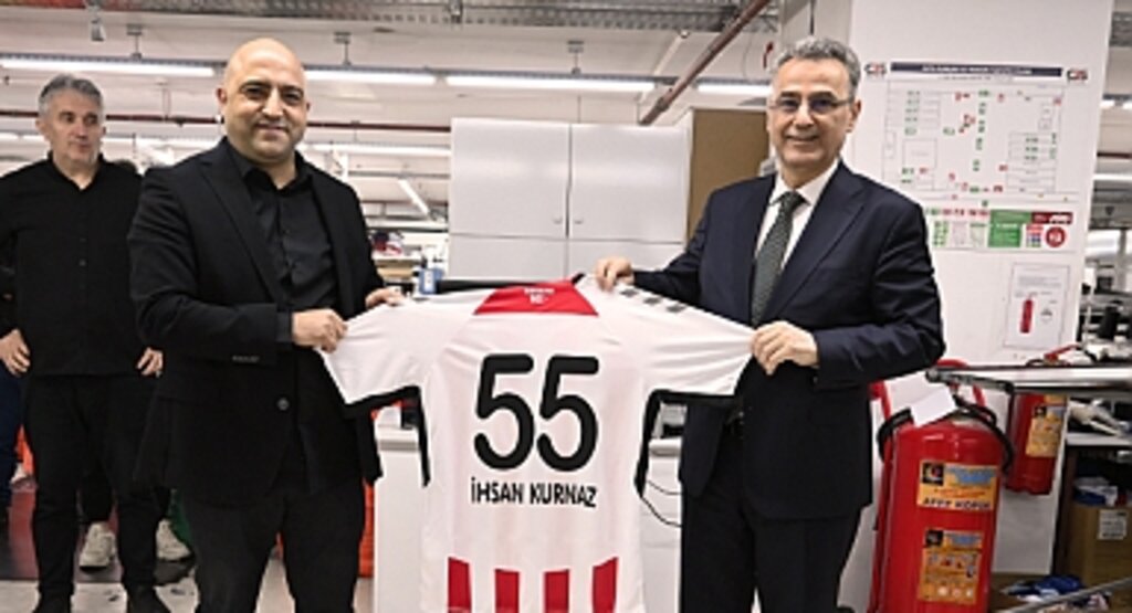 Kurnaz'ın Samsunspor Sevgisi: Stadın Açılmasını Saatlerce Heyecanla Beklerdik
