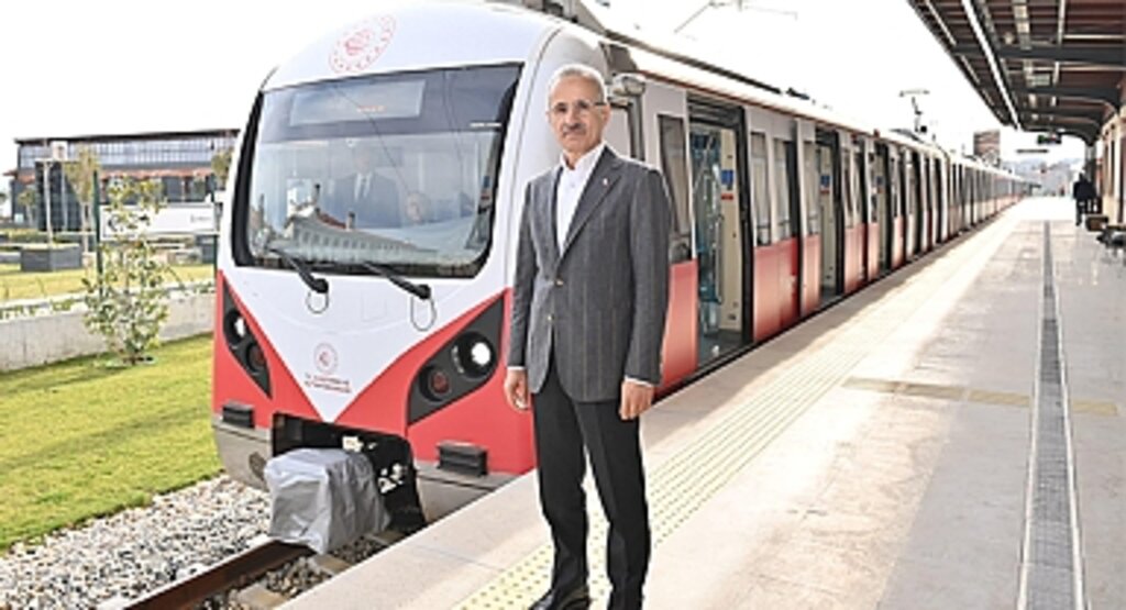 Sirkeci - Kazlıçeşme Raylı Sistem Hattı'na Büyük İlgi: Bir Haftada 80 Bin Yolcu