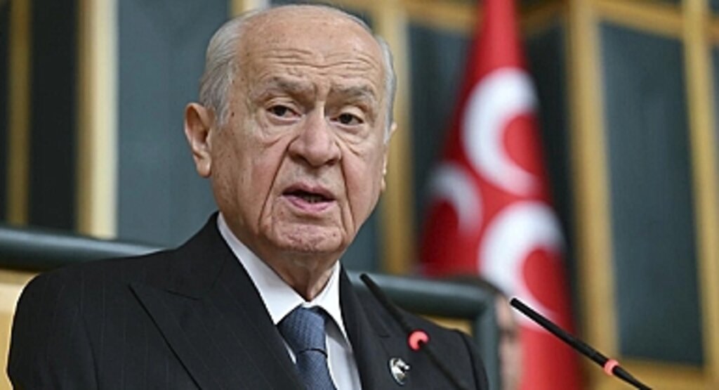 Devlet Bahçeli'den Siyasi Operasyonlara Tepki: Bizim Sevdamız Türkiye, Onurumuz Büyük Türk Milleti