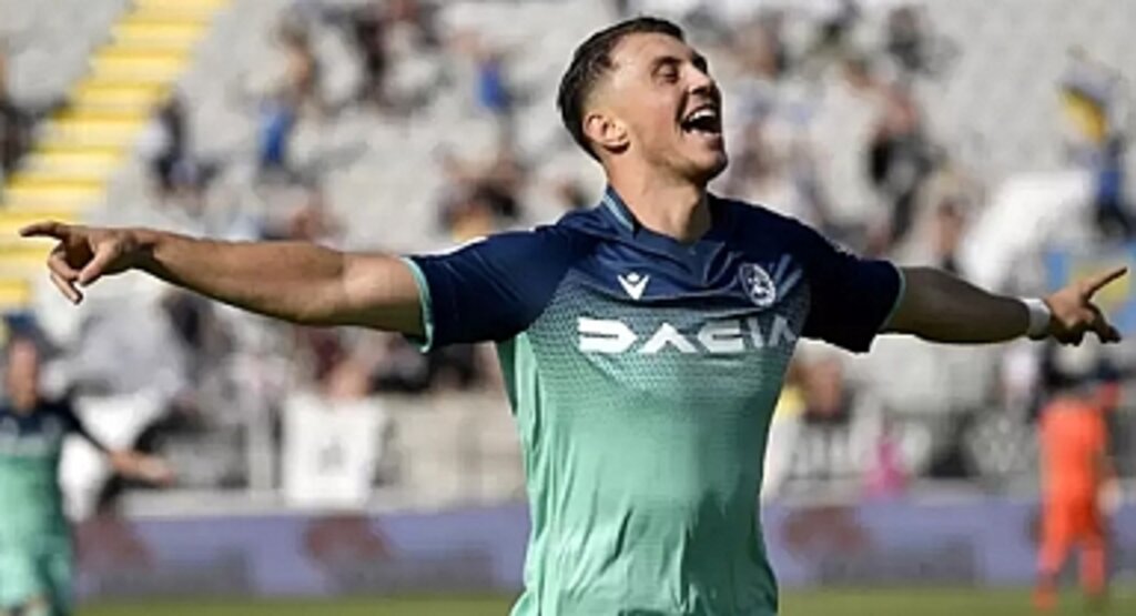 Fenerbahçe'den Lazar Samardzic Hamlesi: Mourinho Bizzat Devrede!