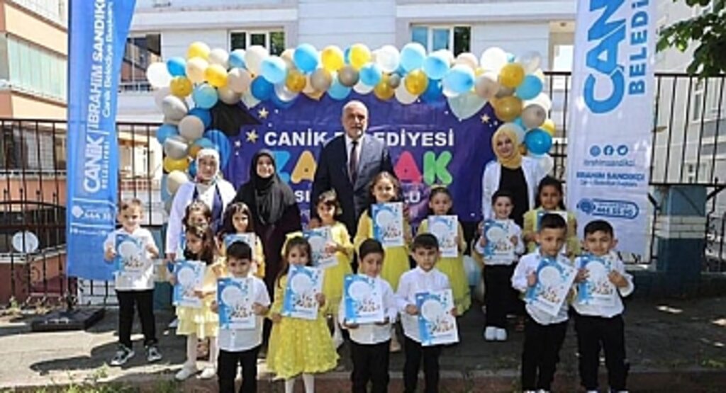 Canikli Miniklerden Gazzeli Kardeşlerine Karne Hediyesi: Duygulandıran Bağış