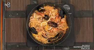 MasterChef Türkiye'den Enfes Paella Tarifi: Deniz Mahsullerinin Lezzetiyle Sofralarınızı Şenlendirin