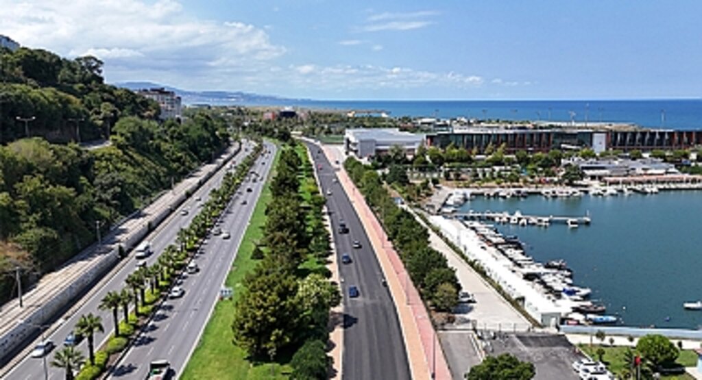 Samsun’un Trafiğine Nefes Aldıran Dokunuş: Atatürk Bulvarı Yan Yolu Artık Çift Yönlü