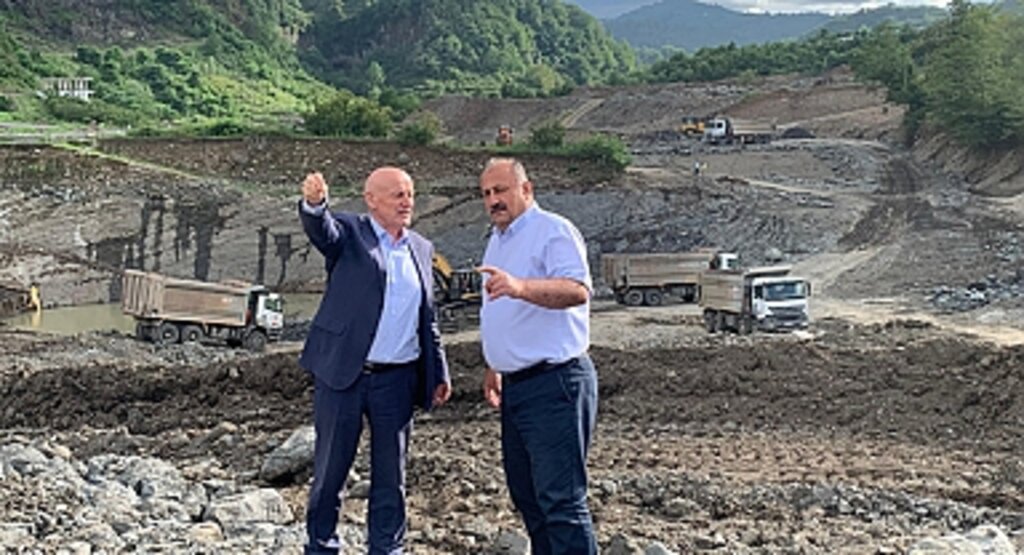 Salıpazarı Belediye Başkanı Karaca, Mehmet Muş'a Baraj Projesi İçin Teşekkürlerini Sundu