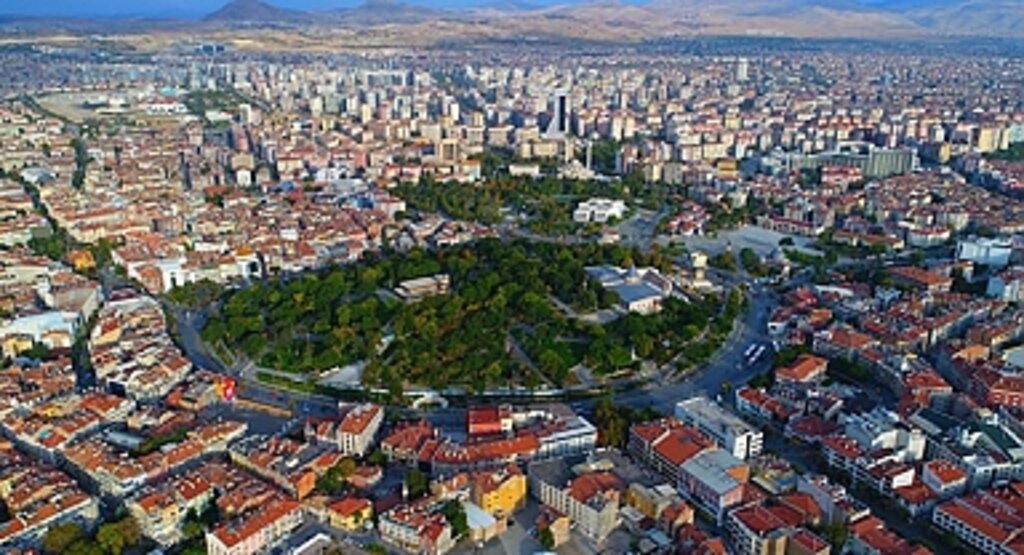 Konya'da Şiddetli Patlama Sesi! Sosyal Medya Ayağa Kalktı