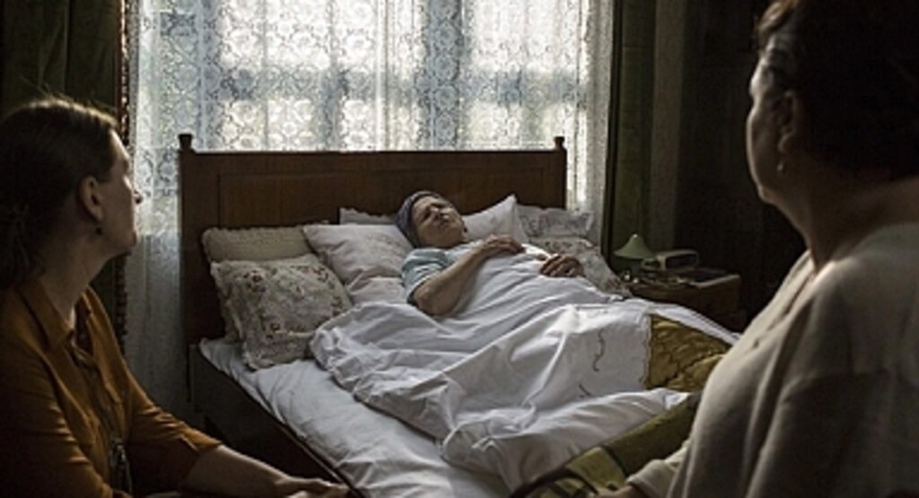 Odaklan Büyükanne Filmi konusu nedir? Odaklan Babaanne filmi oyuncu kadrosu! Odaklan Büyükanne filmi kaç yılında, nerede çekildi?