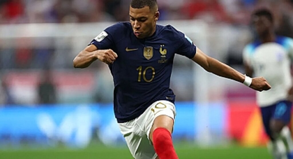 Real Madrid'in Yıldızı Kylian Mbappe Uyluk Sakatlığı Nedeniyle Sahalardan Uzak Kalacak