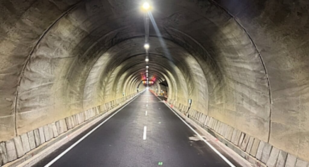 Aşık Şenlik Tüneli ve Çıldır-Aktaş Bağlantı Yolu Yarın Açılıyor