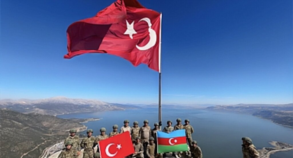 Azerbaycan Askerlerine Türkiye'den Dağcılık Eğitimi