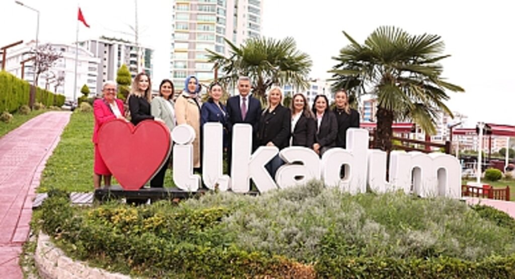 Başkan İhsan Kurnaz, Muhtarlar Günü’nde İlkadımlı Muhtarlarla Buluştu: Güç Birliği İçinde İlkadım’a Hizmet Edeceğiz