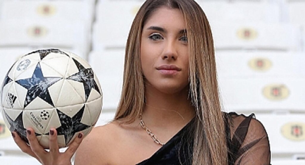 Elif Karaarslan, Cinsel İçerik Videosu Sonrası Yeni Bir Yola Girdi: Ücretli Abonelik Başlattı